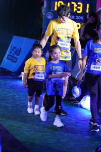 BIB: 4688, 101731, 4690, 469
                            <button type="button" onclick="openModal(26260829)" class="btn btn-primary btn-sm float-right btn-popup" data-toggle="modal" data-target=".modal-high-quality">
                        <i class="fas fa-shopping-cart"></i> Add to Cart
                    </button>
                                            <button type="button" onclick="isThisMe(26260829, true)" class="btn btn-success btn-sm float-right btn-popup btn-isme hidden" data-toggle="tooltip" data-placement="bottom" title="นี่คือรูปของคุณใช่ไหม คลิกที่นี่เพื่อเอาเข้าอัลบั้ม">
                        <i class="fas fa-plus"></i> Add to album
                    </button>
                    <button type="button" onclick="isThisMe(26260829, false)" class="btn btn-warning btn-sm float-right btn-popup btn-isnotme hidden">
                        <i class="fas fa-ban"></i> Remove from album
                    </button>